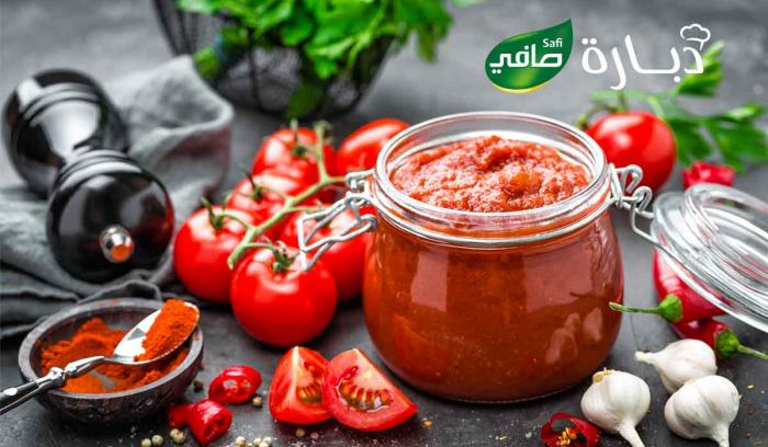 عولة الطماطم المعجونة  